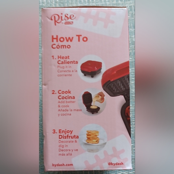 Mini Waffle Maker - Picture 4 of 4